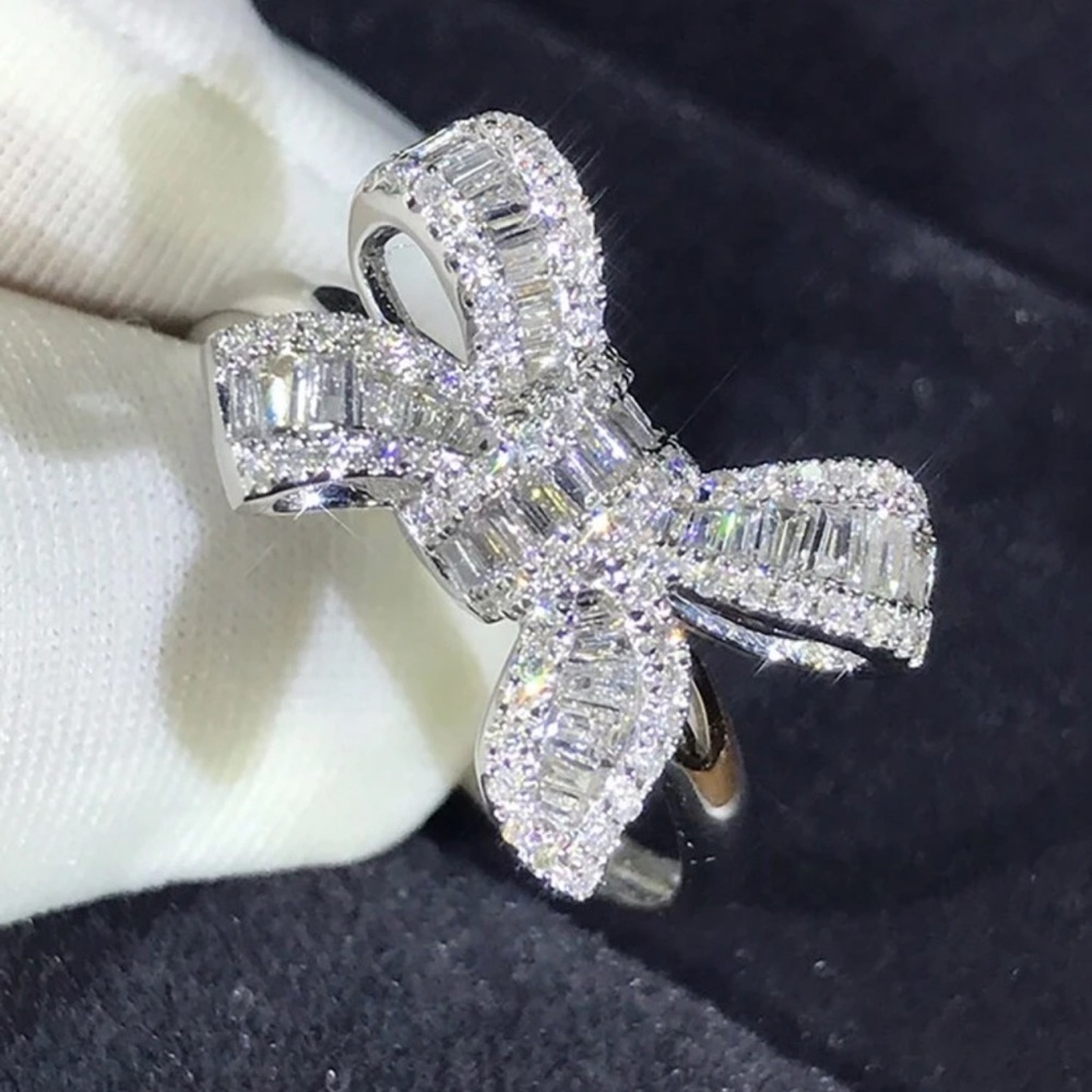 WEDDING RING - Picture 3 of 10